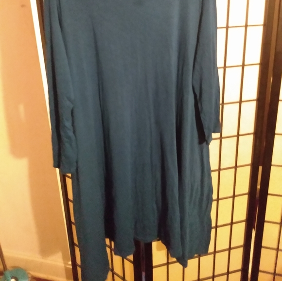 Dress - Picture 4 of 6